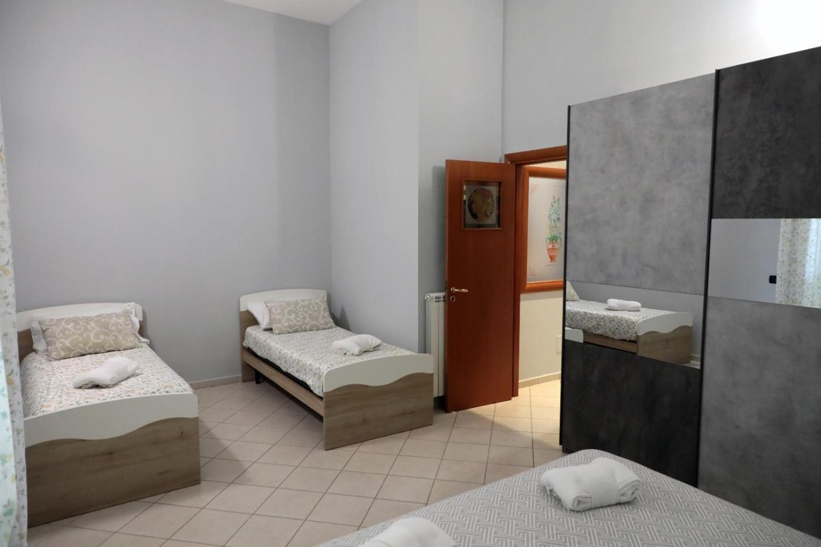 Villa Sorge Apartments San Giorgio a Cremano Buitenkant foto